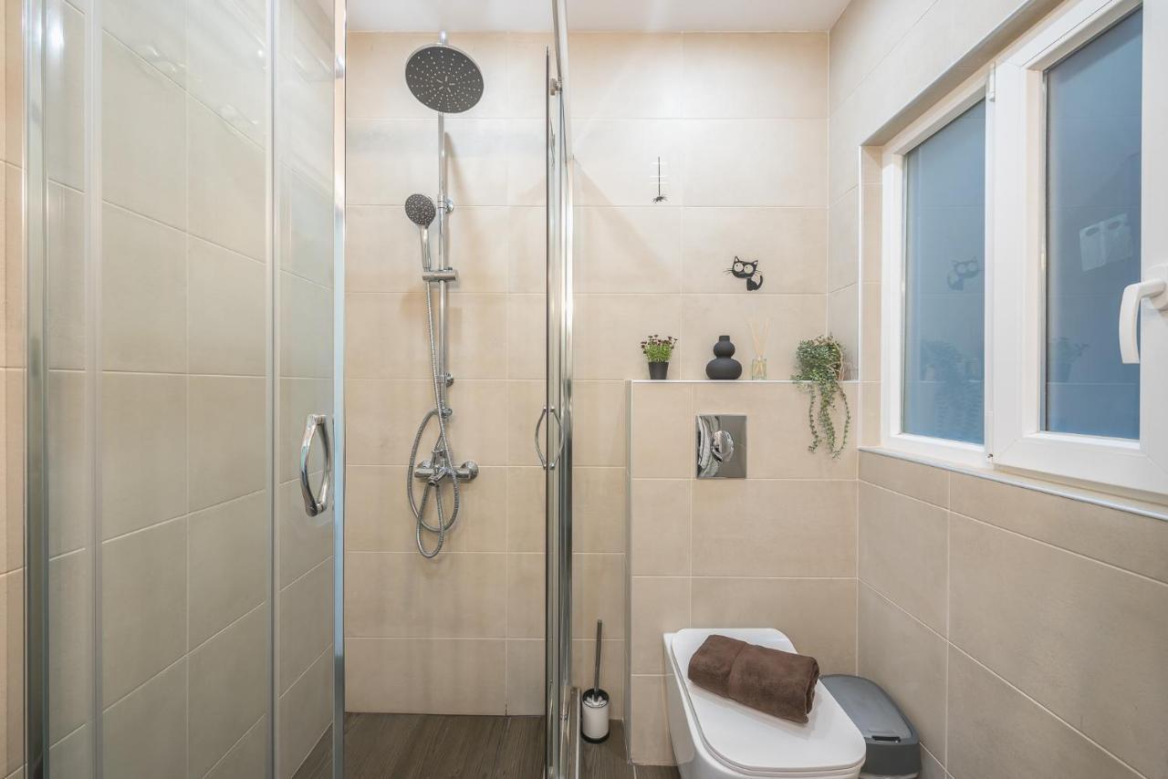 Superb Acropolis View 3Bd Apt In Historical Center أثينا المظهر الخارجي الصورة